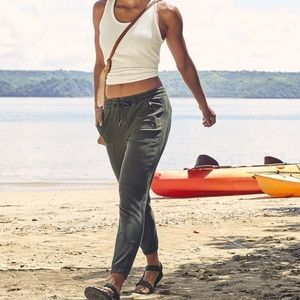 Athlete Farallon Olive Joggers